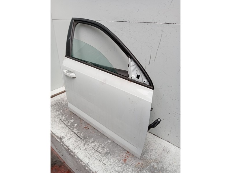 Recambio de puerta delantera derecha para skoda octavia iii (5e3, nl3, nr3) 2.0 tdi referencia OEM IAM   
