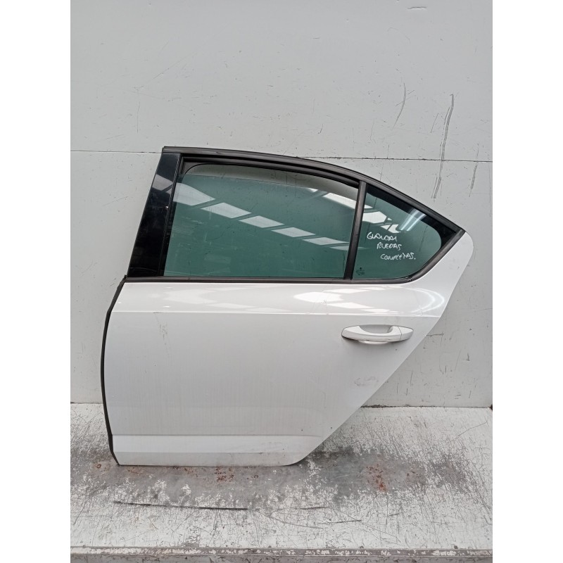 Recambio de puerta trasera izquierda para skoda octavia iii (5e3, nl3, nr3) 2.0 tdi referencia OEM IAM   