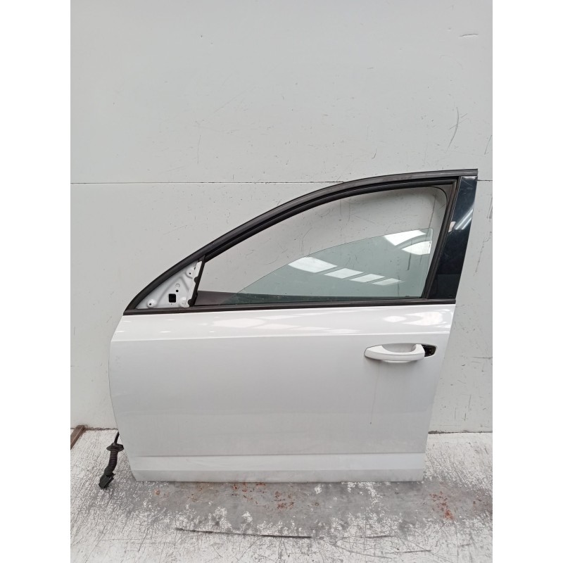 Recambio de puerta delantera izquierda para skoda octavia iii (5e3, nl3, nr3) 2.0 tdi referencia OEM IAM   