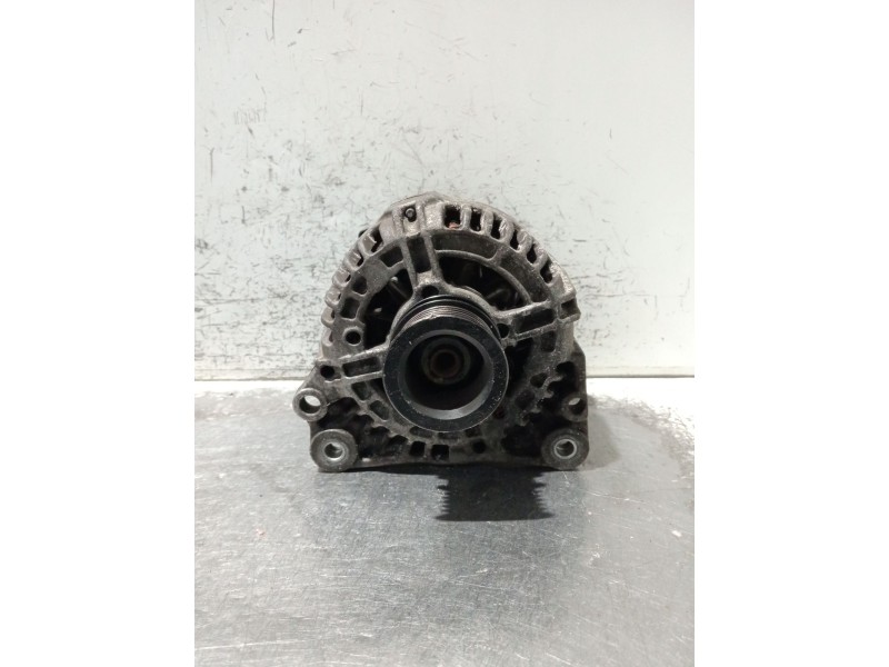 Recambio de alternador para volkswagen polo iv (9n_, 9a_) 1.4 16v referencia OEM IAM 037903025M 0124325013 