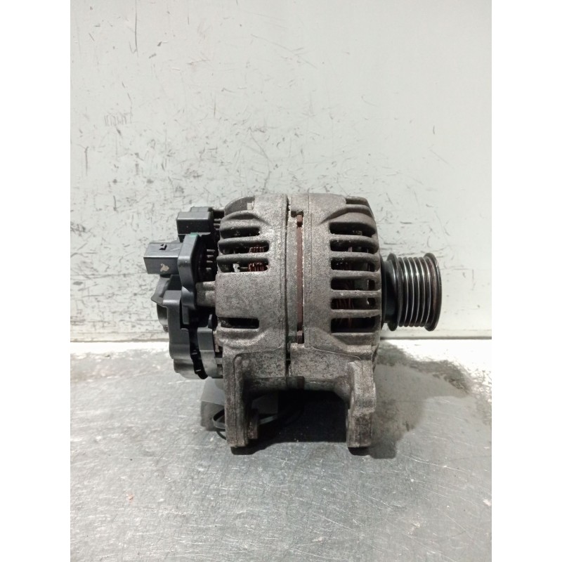 Recambio de alternador para volkswagen polo iv (9n_, 9a_) 1.4 16v referencia OEM IAM 037903025M 0124325013 