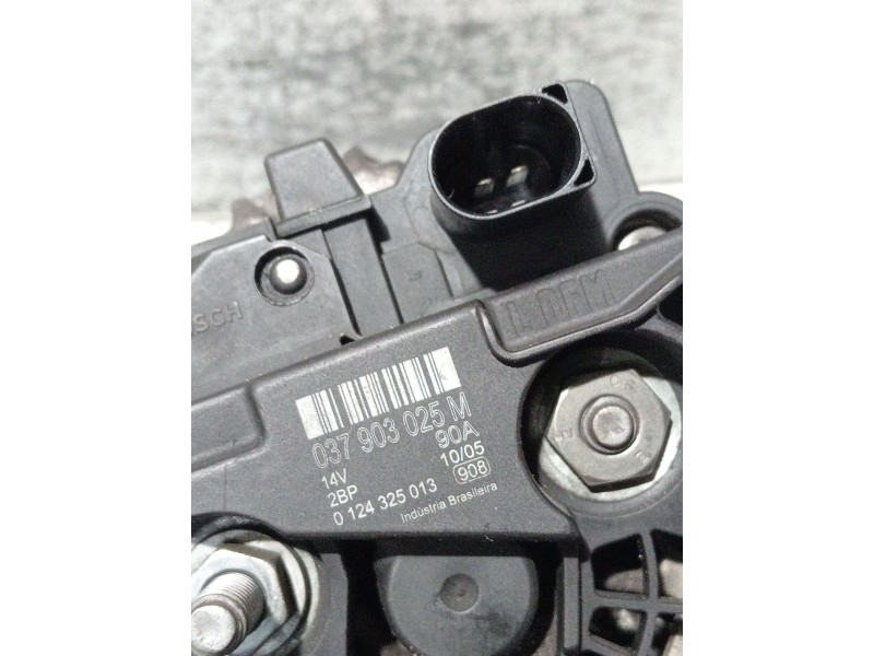 Recambio de alternador para volkswagen polo iv (9n_, 9a_) 1.4 16v referencia OEM IAM 037903025M 0124325013 