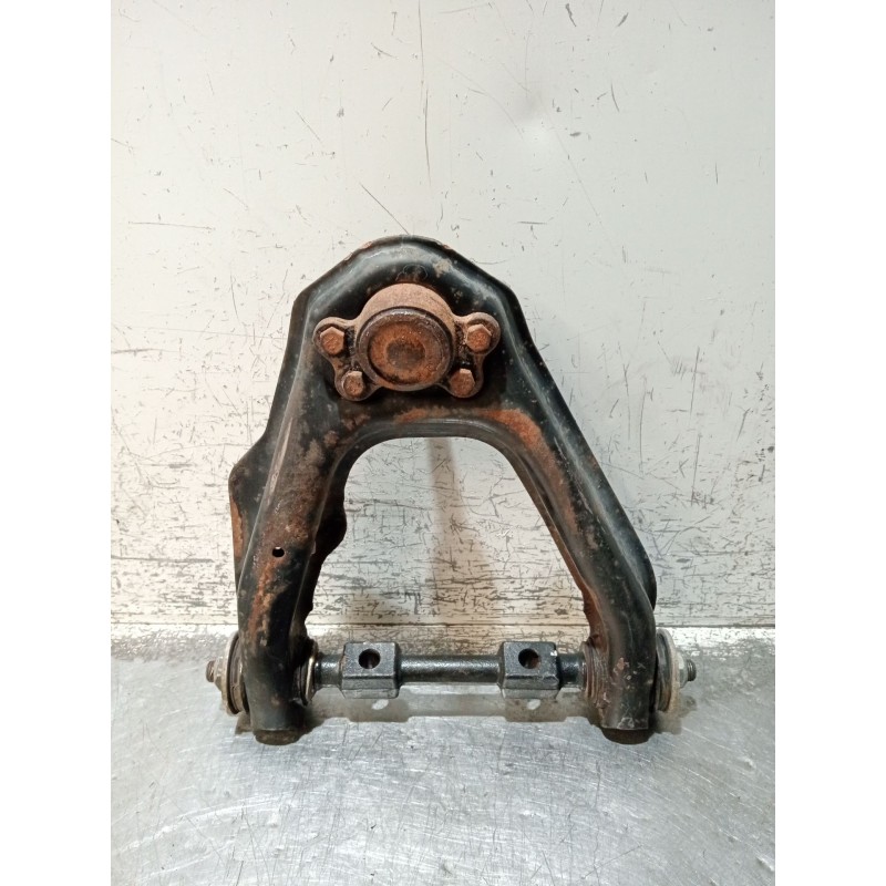 Recambio de brazo suspension superior delantero derecho para ssangyong korando (kj) 2.9 td referencia OEM IAM   
