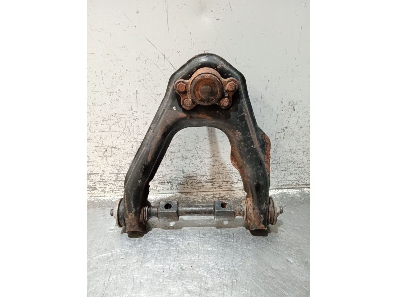 Recambio de brazo suspension superior delantero izquierdo para ssangyong korando (kj) 2.9 td referencia OEM IAM   