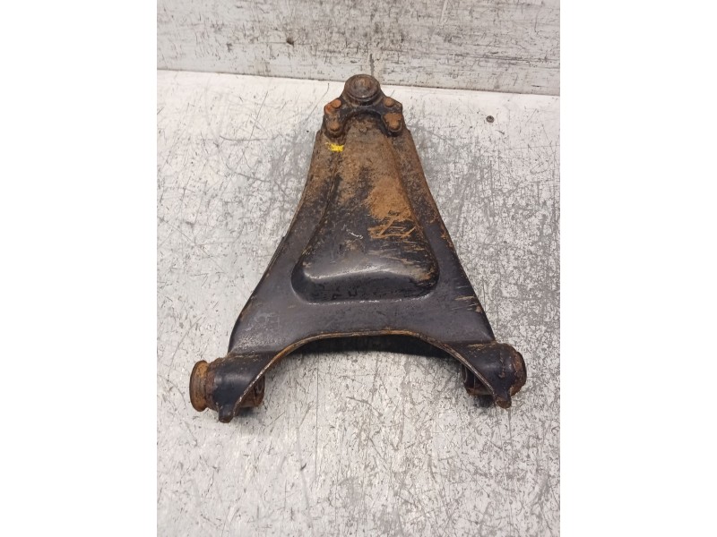 Recambio de brazo suspension inferior delantero derecho para renault 18 (134_) 2.0 (1343) referencia OEM IAM   