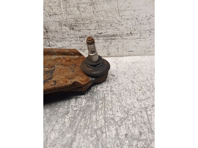 Recambio de brazo suspension inferior delantero derecho para renault 18 (134_) 2.0 (1343) referencia OEM IAM   