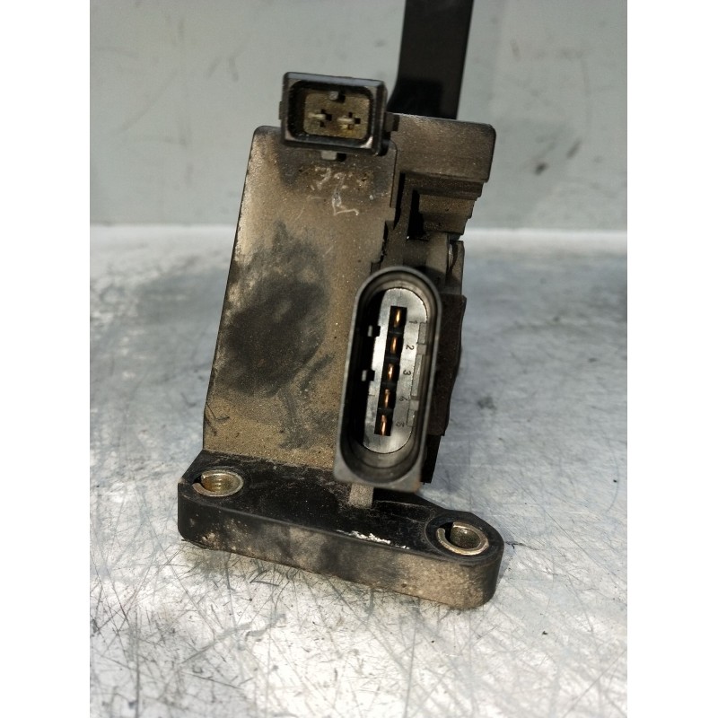 Recambio de potenciometro pedal para mercedes-benz clase v (638/2) v 220 cdi (638.294) referencia OEM IAM 0281002337 A9013000504