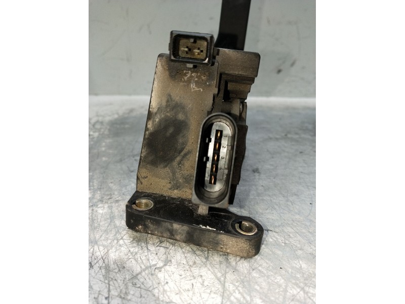 Recambio de potenciometro pedal para mercedes-benz clase v (638/2) v 220 cdi (638.294) referencia OEM IAM 0281002337 A9013000504