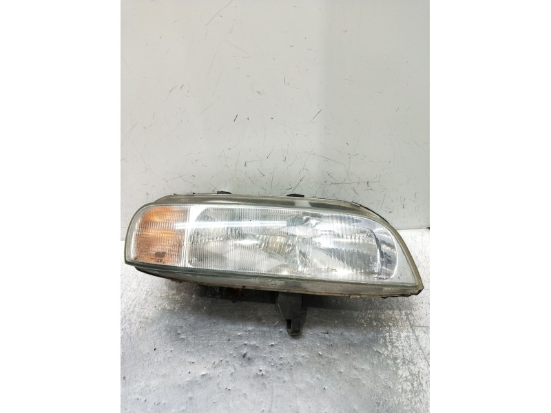 Recambio de faro derecho para rover 600 i (rh) 620 si referencia OEM IAM   