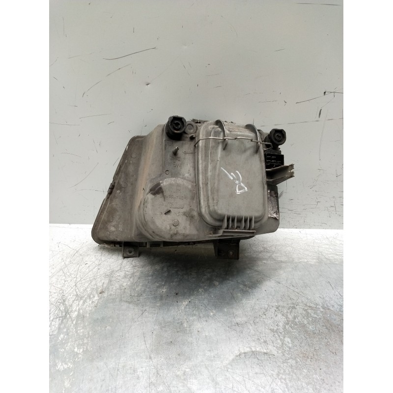 Recambio de faro derecho para mercedes-benz clase v (638/2) v 220 cdi (638.294) referencia OEM IAM   