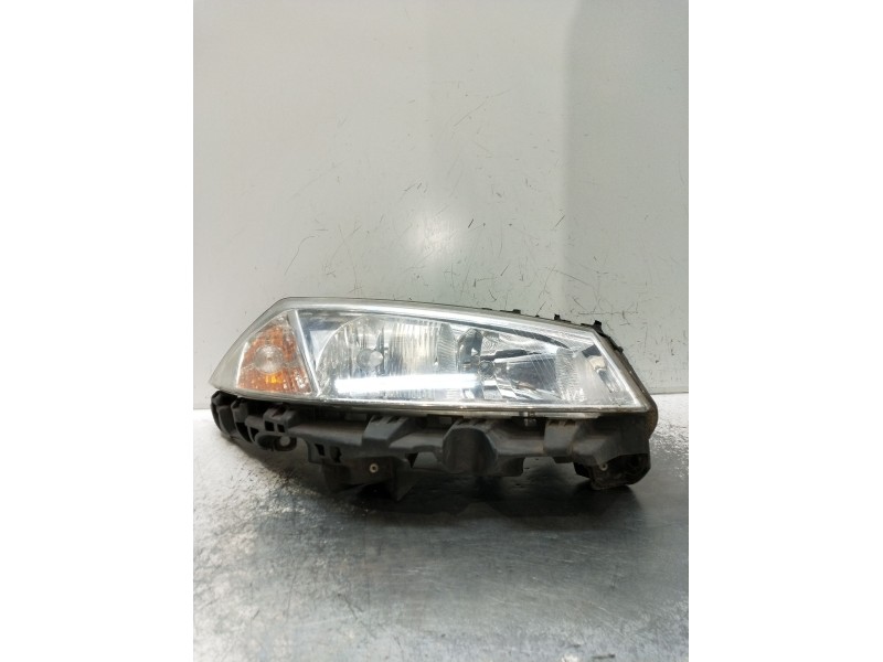 Recambio de faro derecho para renault megane ii station wagon (km0/1_) 1.5 dci (km02, km13) referencia OEM IAM 89307005 77010640