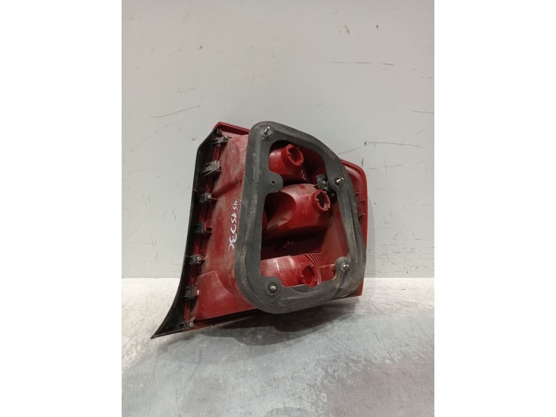 Recambio de piloto trasero izquierdo para kia cerato i sedán (ld) 1.6 referencia OEM IAM   