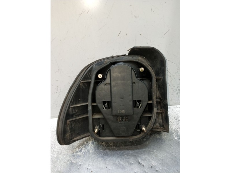 Recambio de piloto trasero derecho para rover 600 i (rh) 620 si referencia OEM IAM   