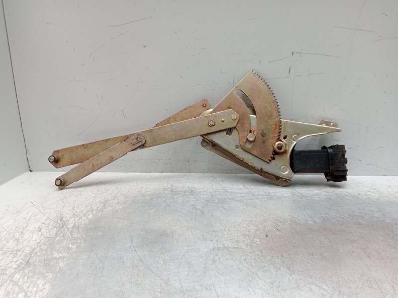 Recambio de elevalunas delantero izquierdo para renault 18 (134_) 2.0 (1343) referencia OEM IAM 4P  