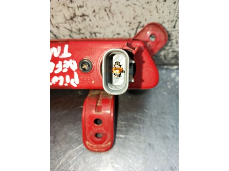 Recambio de piloto marcha atras para hyundai ioniq (ae) 1.6 gdi hybrid referencia OEM IAM 92405G2100  