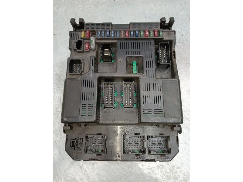 Recambio de caja reles / fusibles para peugeot 307 sw (3h) 2.0 hdi 110 referencia OEM IAM 9636760580f  
