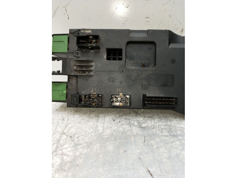Recambio de caja reles / fusibles para mercedes-benz clase v (638/2) v 220 cdi (638.294) referencia OEM IAM 005400650 08501002 