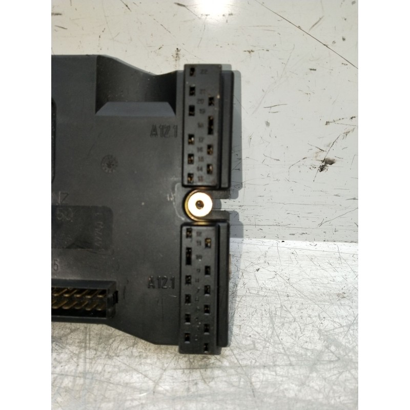 Recambio de caja reles / fusibles para mercedes-benz clase v (638/2) v 220 cdi (638.294) referencia OEM IAM 005400650 08501002 