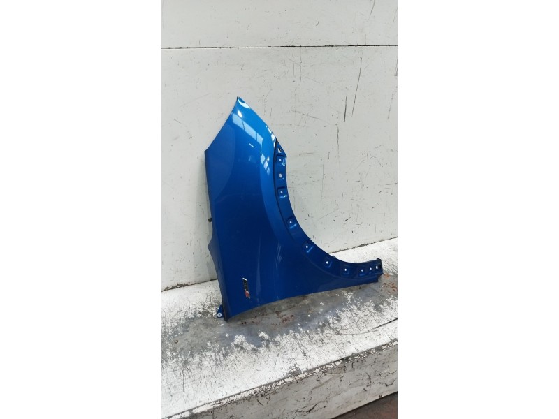 Recambio de aleta delantera derecha para ford puma referencia OEM IAM   