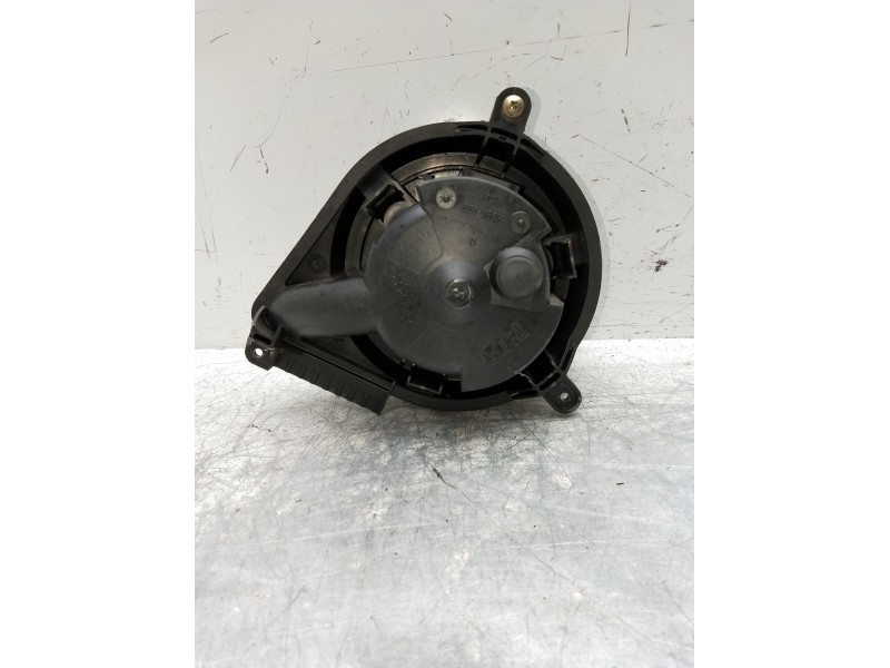 Recambio de motor calefaccion para mercedes-benz clase v (638/2) v 220 cdi (638.294) referencia OEM IAM 651586k  