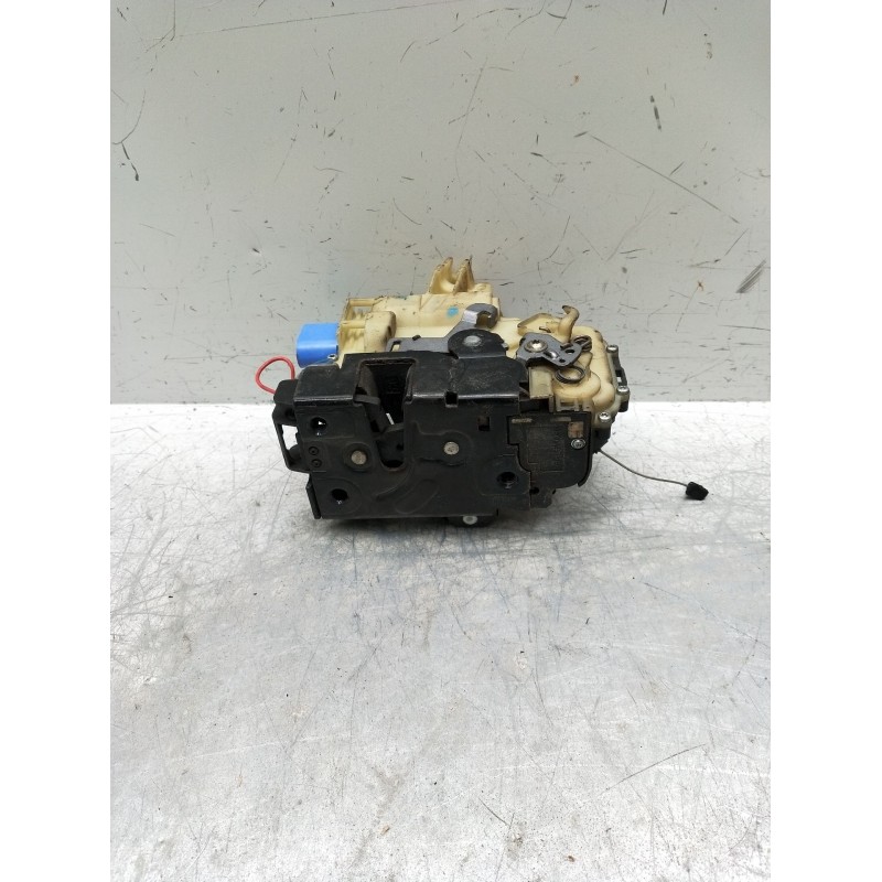 Recambio de motor cierre centralizado delantero derecho para seat ibiza iii (6l1) 1.9 tdi referencia OEM IAM 3B1837016CC 5P 