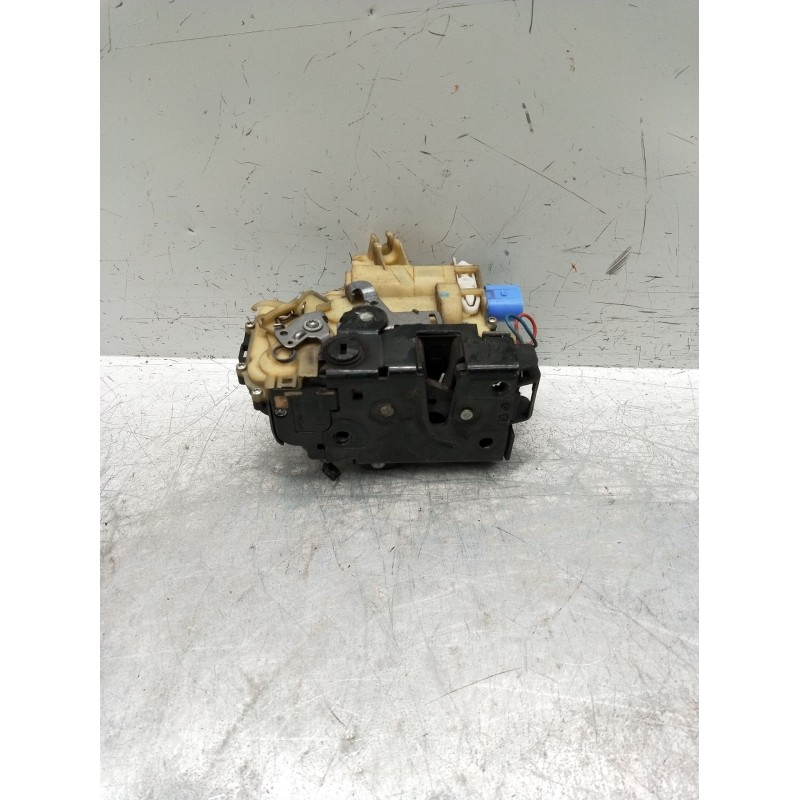 Recambio de motor cierre centralizado trasero izquierdo para seat ibiza iii (6l1) 1.9 tdi referencia OEM IAM 3B4839015AN 5P 
