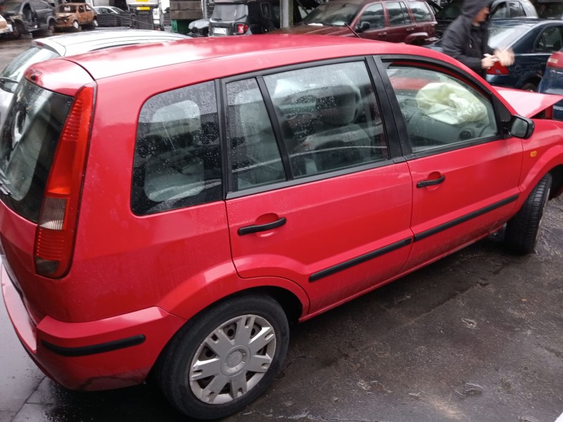 ford fusion (ju_) del año 2004