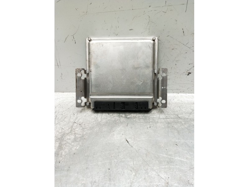 Recambio de centralita motor uce para mercedes-benz clase v (638/2) v 220 cdi (638.294) referencia OEM IAM 0281010598 A611153647