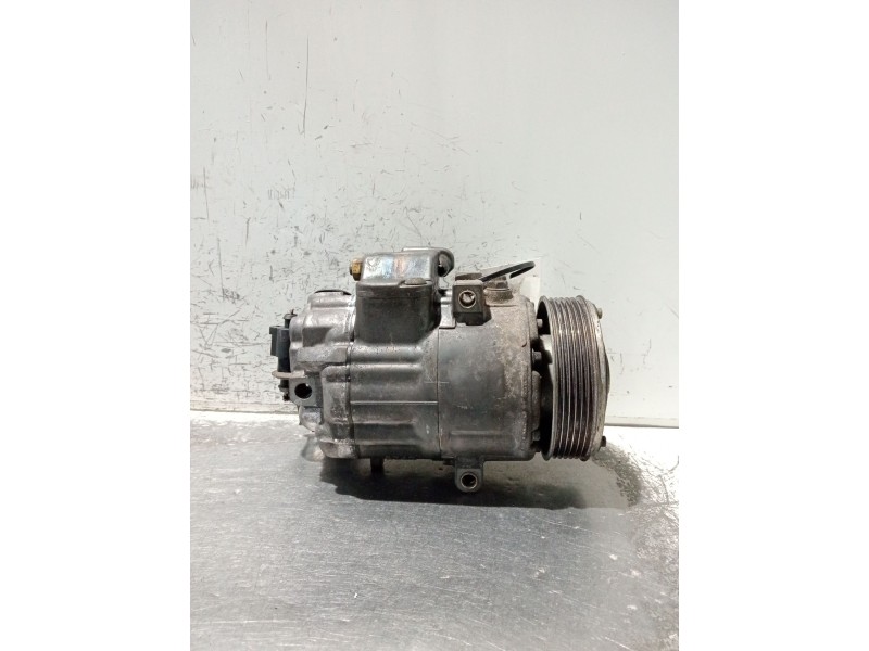 Recambio de compresor aire acondicionado para volkswagen polo iv (9n_, 9a_) 1.4 16v referencia OEM IAM 6Q0820803R  