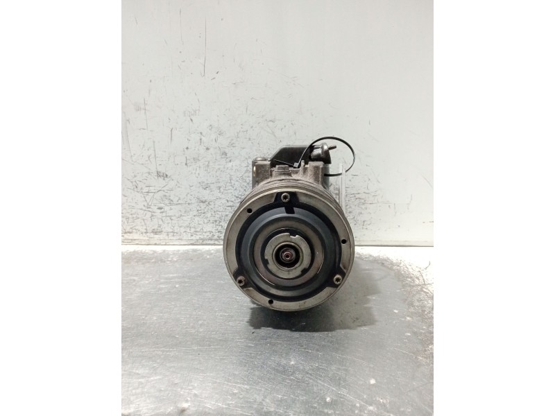 Recambio de compresor aire acondicionado para volkswagen polo iv (9n_, 9a_) 1.4 16v referencia OEM IAM 6Q0820803R  