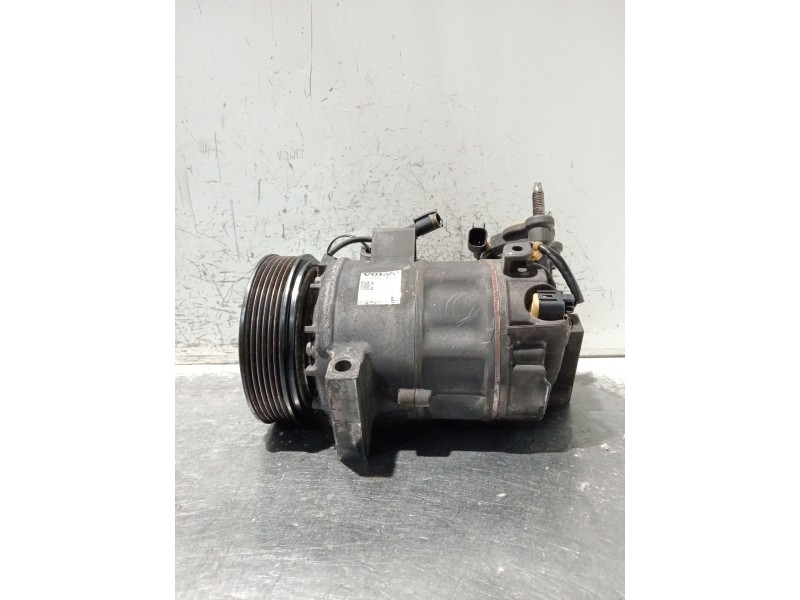 Recambio de compresor aire acondicionado para volvo v60 ii (225) d3 referencia OEM IAM P32260849  