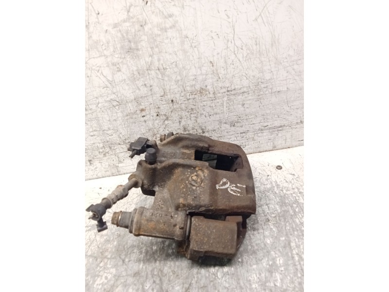 Recambio de pinza freno delantera derecha para mercedes-benz clase v (638/2) v 220 cdi (638.294) referencia OEM IAM   