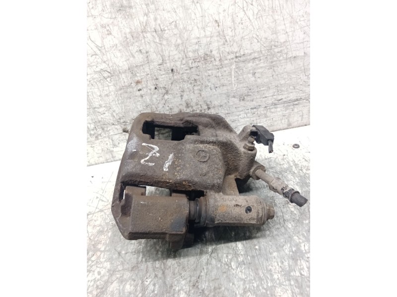 Recambio de pinza freno delantera izquierda para mercedes-benz clase v (638/2) v 220 cdi (638.294) referencia OEM IAM   