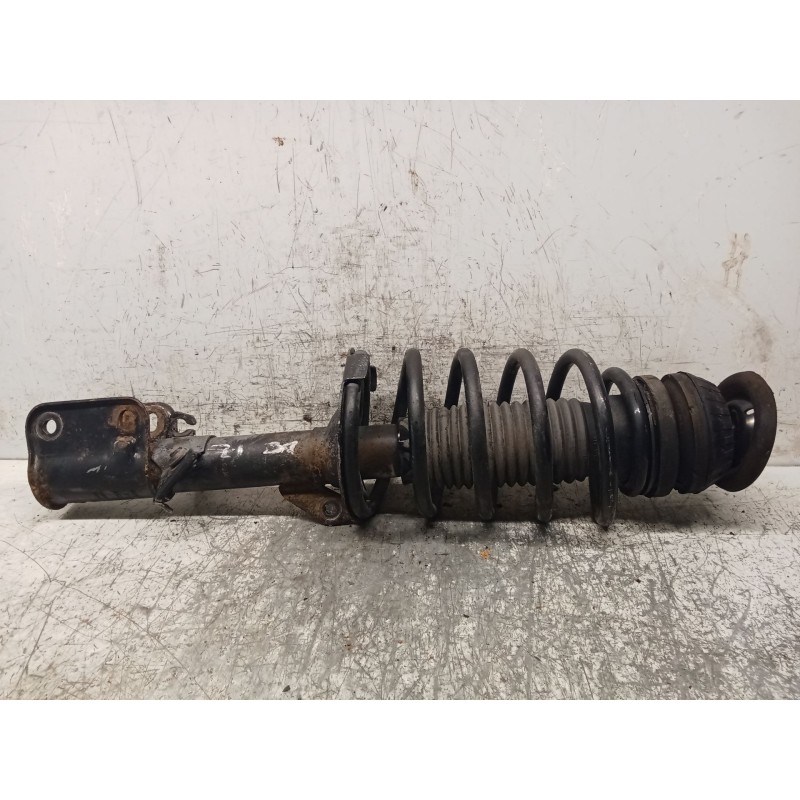 Recambio de amortiguador delantero izquierdo para mercedes-benz clase v (638/2) v 220 cdi (638.294) referencia OEM IAM A63832010