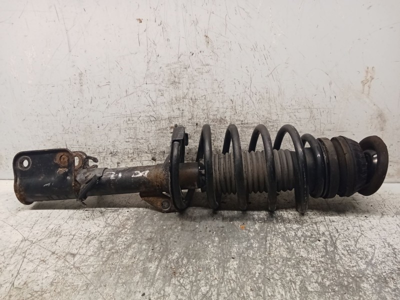 Recambio de amortiguador delantero izquierdo para mercedes-benz clase v (638/2) v 220 cdi (638.294) referencia OEM IAM A63832010