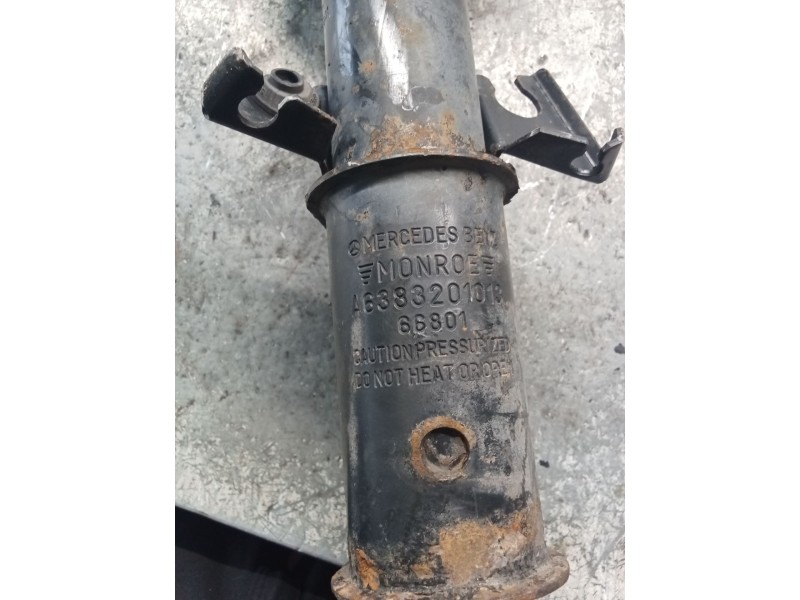 Recambio de amortiguador delantero izquierdo para mercedes-benz clase v (638/2) v 220 cdi (638.294) referencia OEM IAM A63832010
