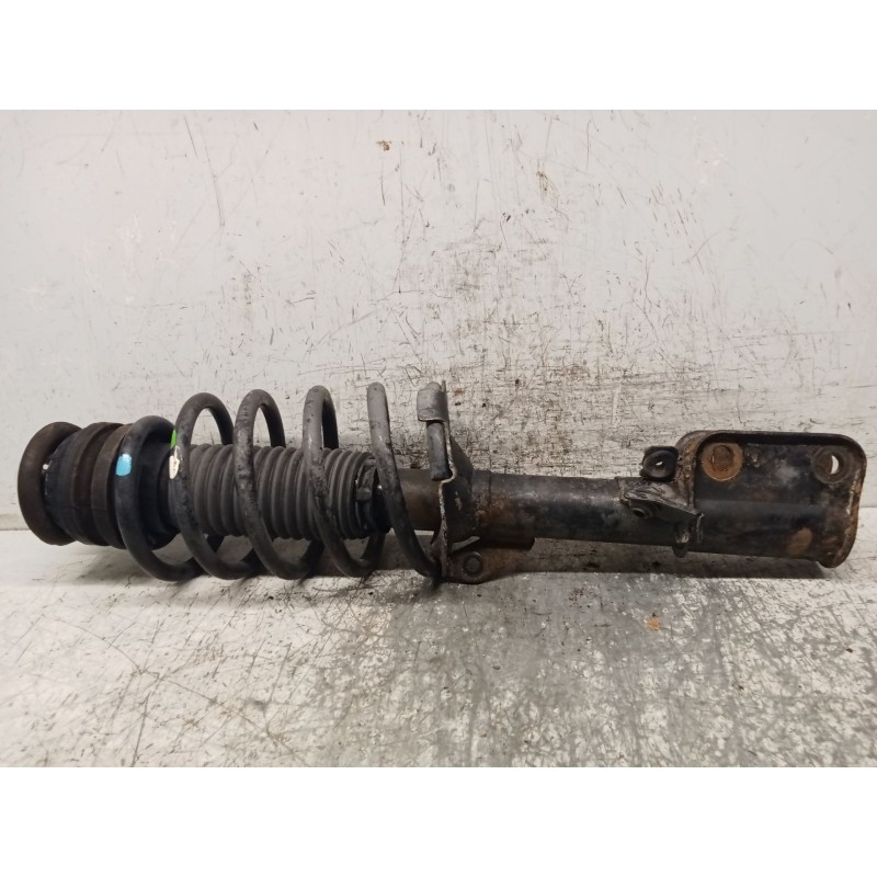 Recambio de amortiguador delantero derecho para mercedes-benz clase v (638/2) v 220 cdi (638.294) referencia OEM IAM A6383201013