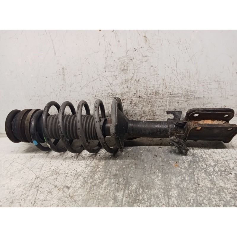 Recambio de amortiguador delantero derecho para mercedes-benz clase v (638/2) v 220 cdi (638.294) referencia OEM IAM A6383201013