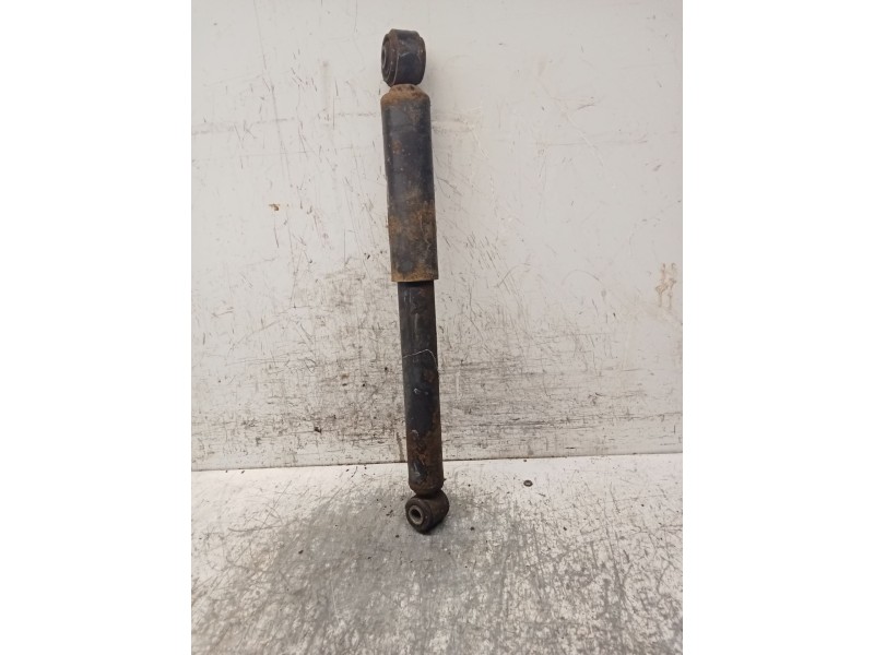 Recambio de amortiguador trasero derecho para mercedes-benz clase v (638/2) v 220 cdi (638.294) referencia OEM IAM   