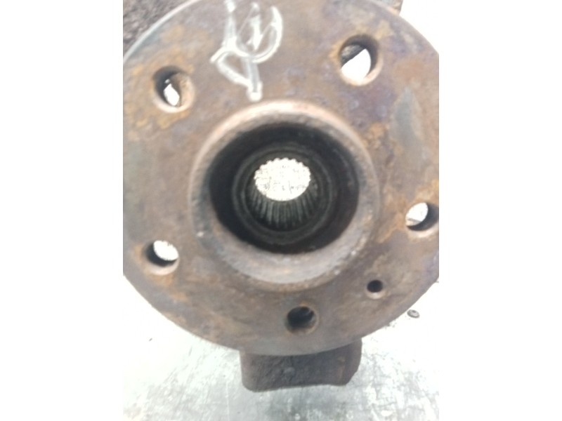 Recambio de mangueta delantera derecha para mercedes-benz clase v (638/2) v 220 cdi (638.294) referencia OEM IAM   