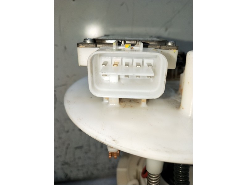 Recambio de bomba combustible para hyundai ioniq (ae) 1.6 gdi hybrid referencia OEM IAM 31110G2600 1102E73410 