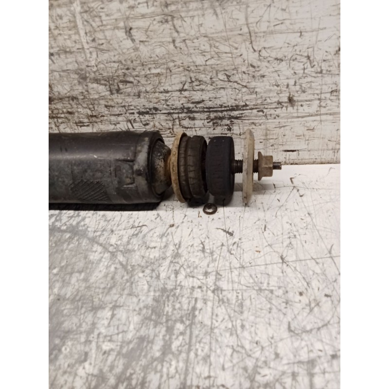 Recambio de amortiguador delantero derecho para opel frontera b (u99) 2.2 dti (6b_zc, 6b_vf, 6b_66, 6b_76) referencia OEM IAM 89