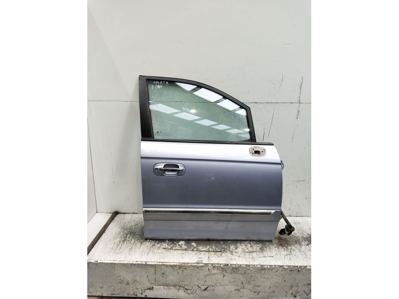 Recambio de puerta delantera derecha para hyundai trajet (fo) 2.0 crdi referencia OEM IAM  5P 