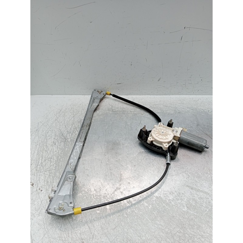 Recambio de elevalunas delantero derecho para renault clio ii (bb_, cb_) 1.2 16v (bb05, bb0w, bb11, bb27, bb2t, bb2u, bb2v, cb05