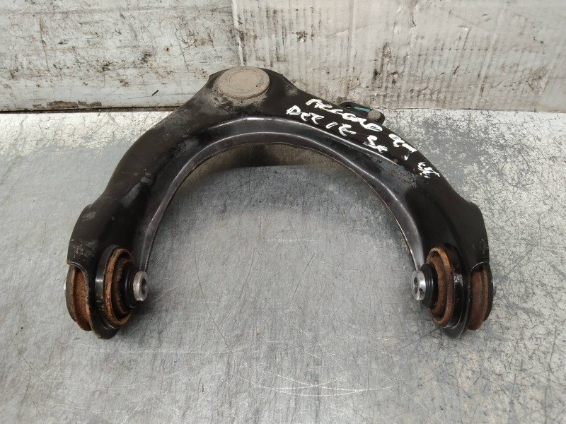 Recambio de brazo suspension superior delantero izquierdo para honda accord coupé (cg2/4) 3.0 v6 (cg2) referencia OEM IAM   
