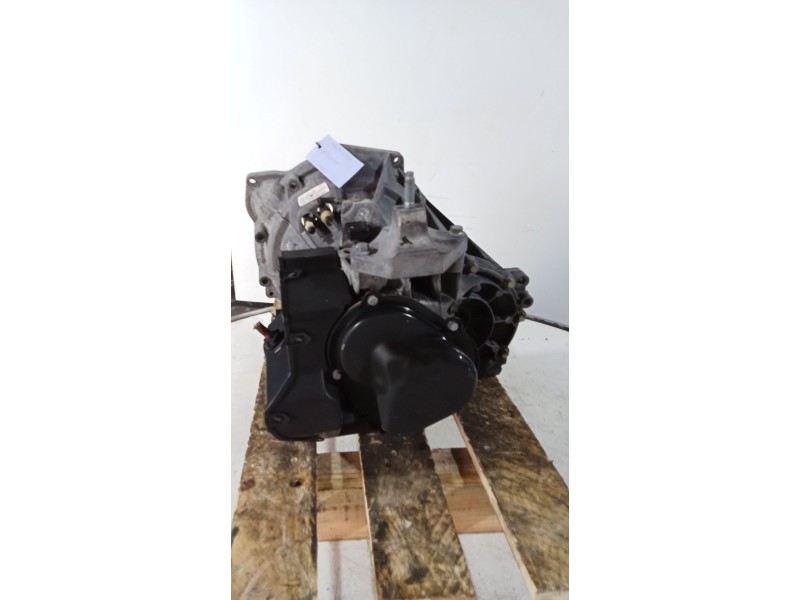 Recambio de caja cambios para ford fusion (ju_) 1.6 referencia OEM IAM 2S6R7002GB 5v T6TB1091003000704