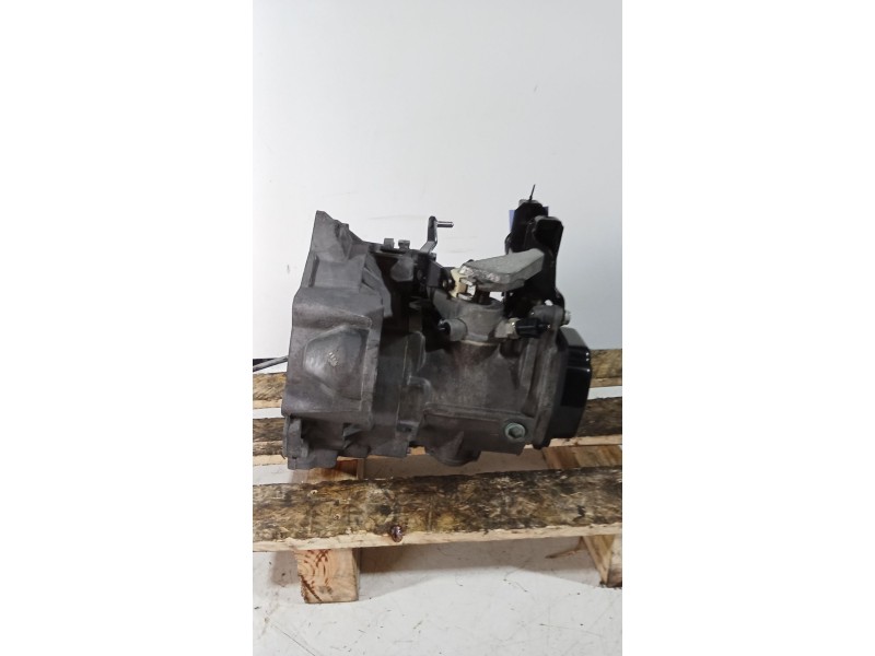 Recambio de caja cambios para volkswagen polo iv (9n_, 9a_) 1.4 tdi referencia OEM IAM CGV 5V 06114640106