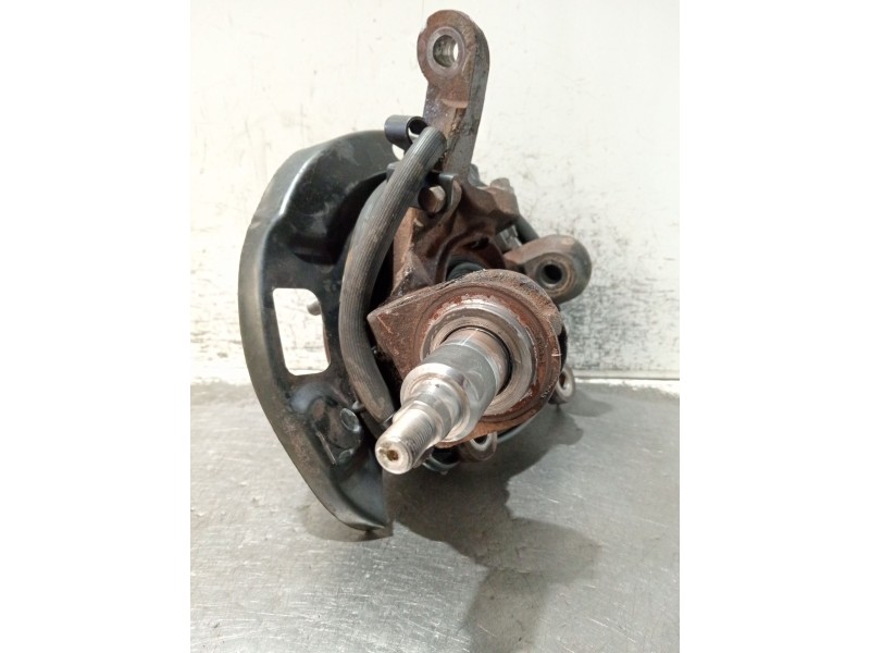 Recambio de mangueta delantera derecha para nissan primera hatchback (p11) 1.6 16v referencia OEM IAM   