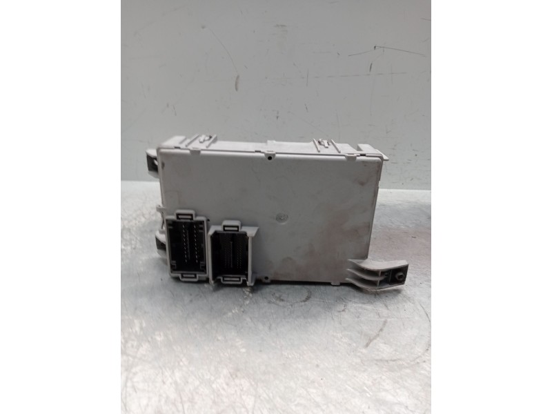Recambio de caja reles / fusibles para citroën nemo furgoneta/monovolumen (aa_) 1.3 hdi 75 referencia OEM IAM 01383881080  