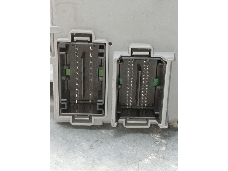 Recambio de caja reles / fusibles para citroën nemo furgoneta/monovolumen (aa_) 1.3 hdi 75 referencia OEM IAM 01383881080  